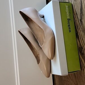 Walking Cradles Bobbi extra wide heel